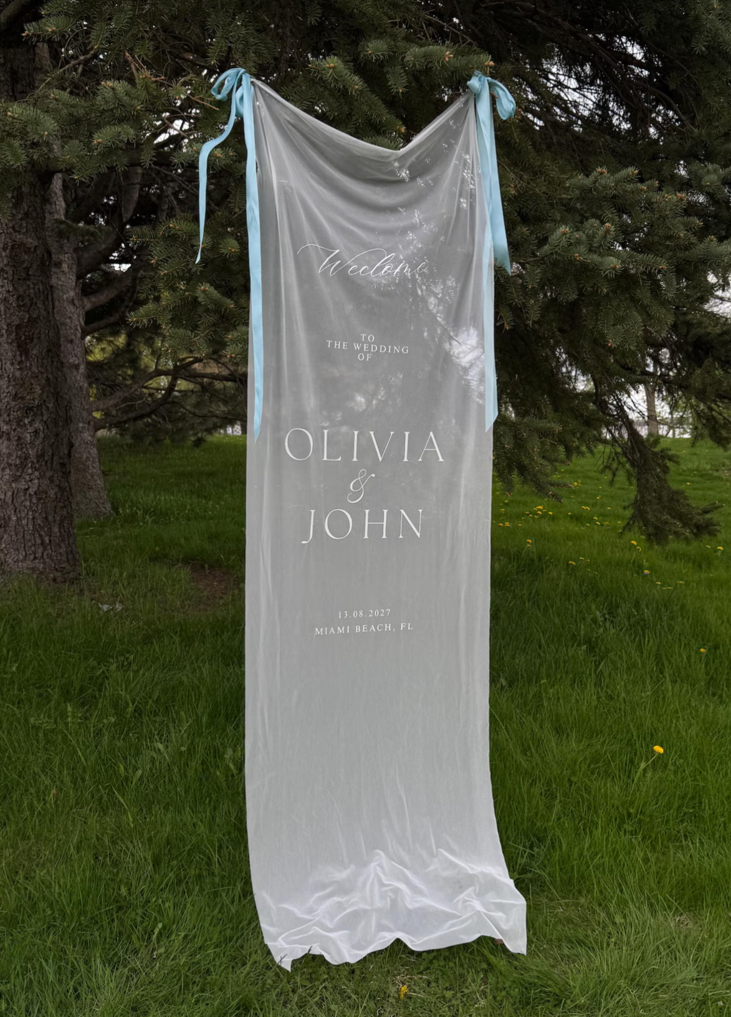 Sheer Classic Welcome Sign